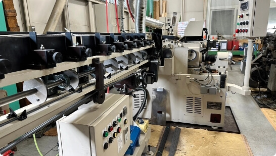 素材センターレス 写真